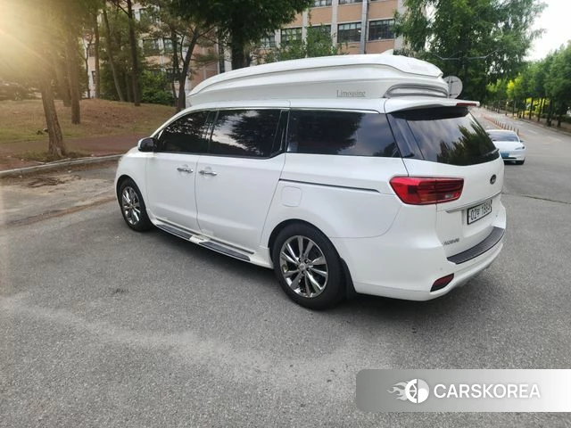 Kia The New Carnival id 4448000 из Кореи 14