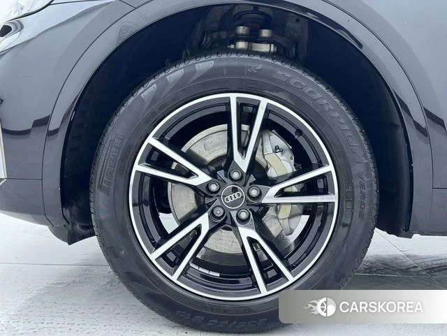 Audi Q5L id 4259568 из Китая 13