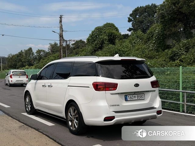 Kia The New Carnival id 4764958 из Кореи 14