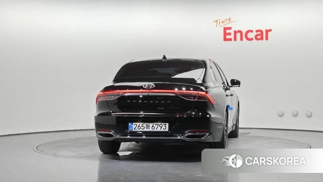 Hyundai The New Grandeur IG id 4573781 из Кореи 29