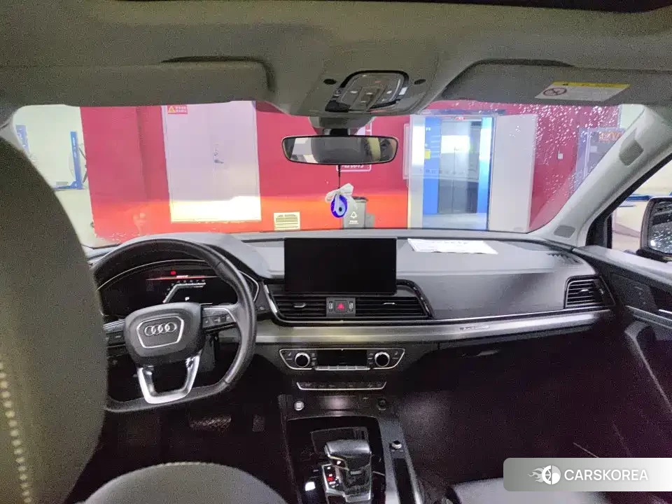 Audi Q5L 2022 Silver/gray из Китая, фото 4