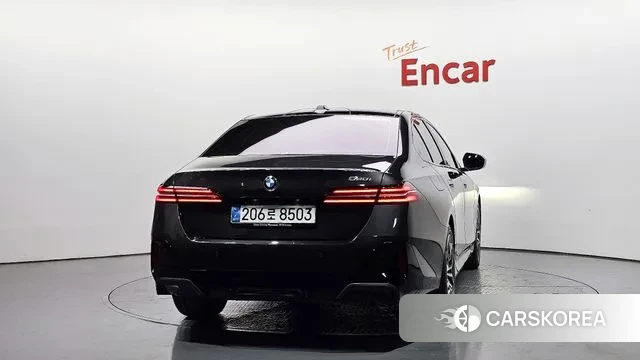 BMW 5 Series (G60) id 3436775 из Кореи 14