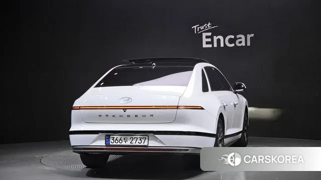 Hyundai Grandeur (GN7) id 3393945 из Кореи 14