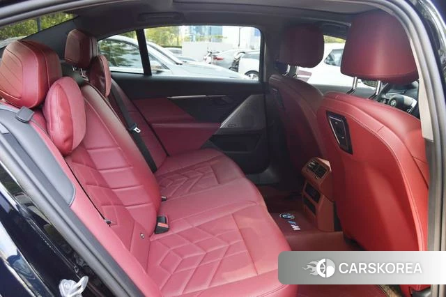 BMW 5 series id 4306877 из Китая 8