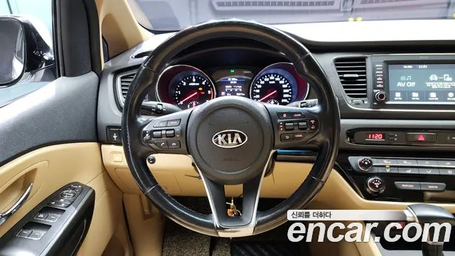 Kia The New Carnival id 2676085 из Кореи 14