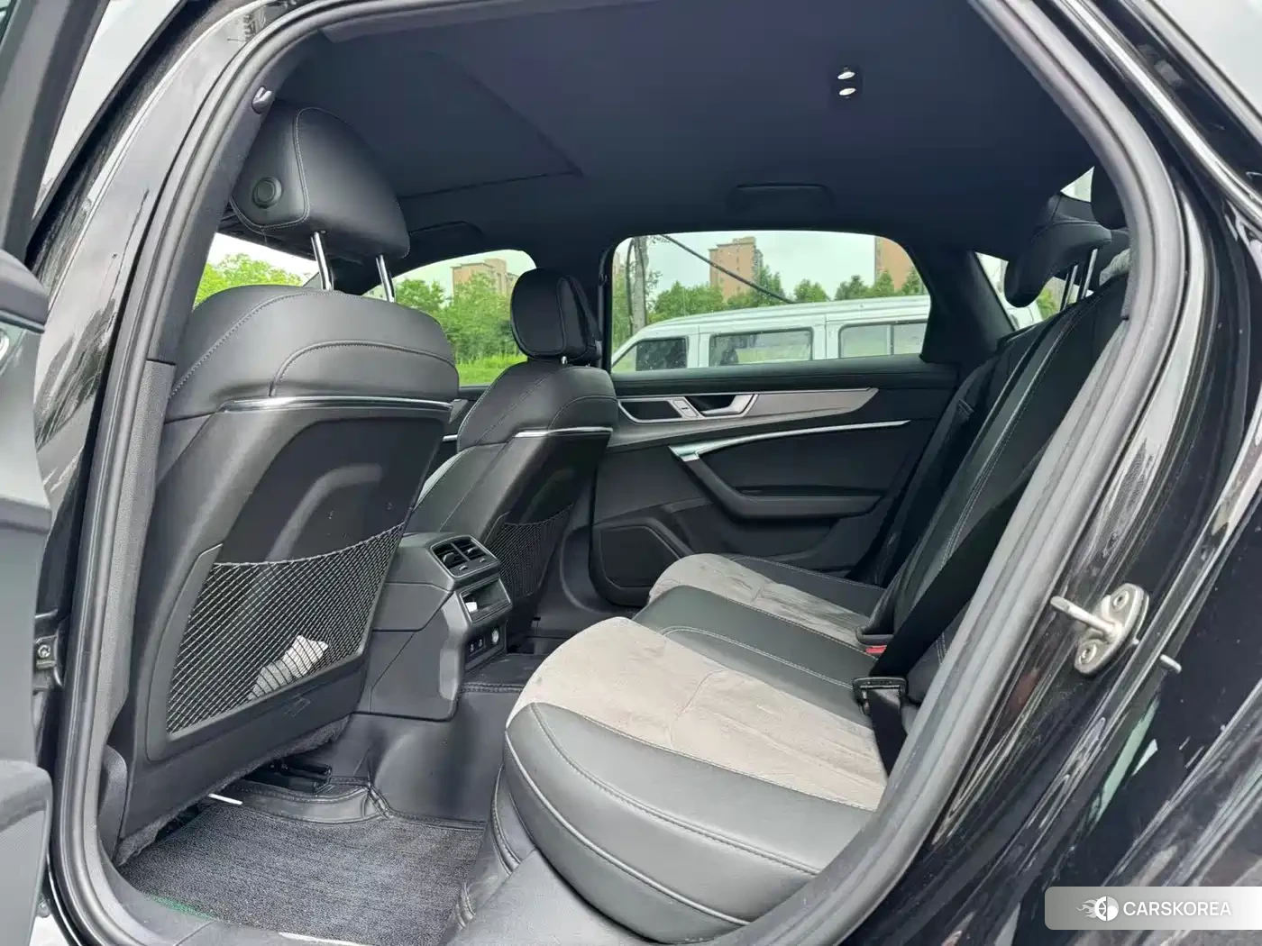 Audi A6L 2022 Черный из Китая, фото 4
