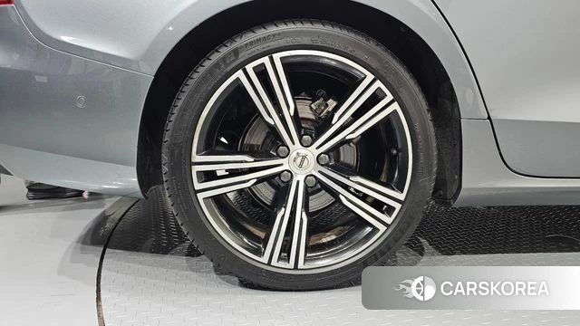 Volvo S60 3rd generation id 4755068 из Кореи 31