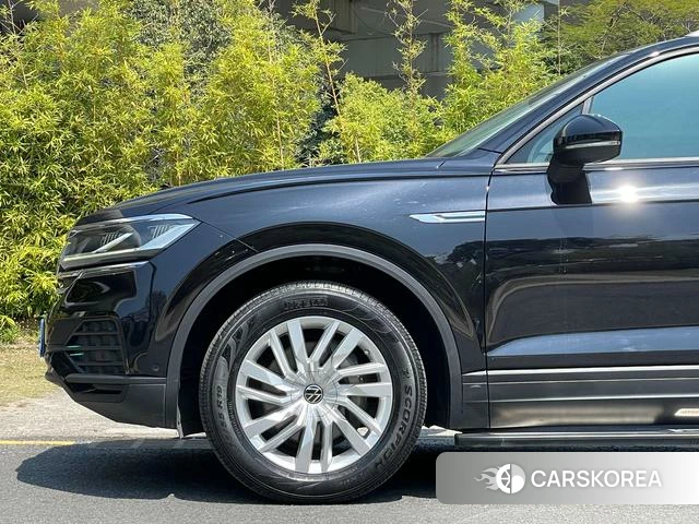 Volkswagen Touareg id 4276678 из Китая 19