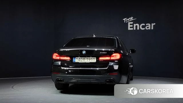BMW 5 Series (G30) id 4624942 из Кореи 26