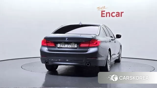 BMW 5 Series (G30) id 2976819 из Кореи 14