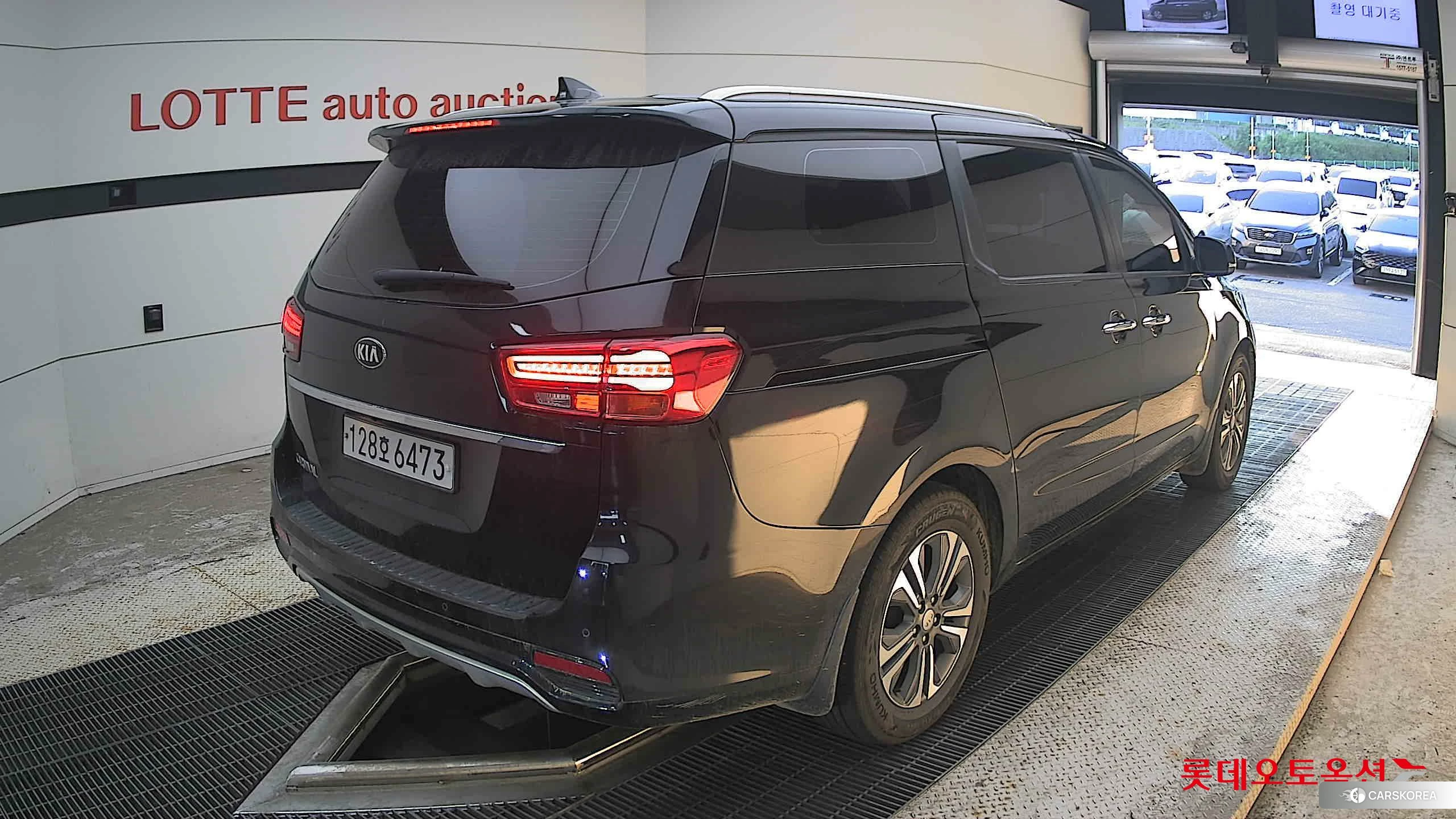 Kia Carnival id 4674183 из Кореи 31