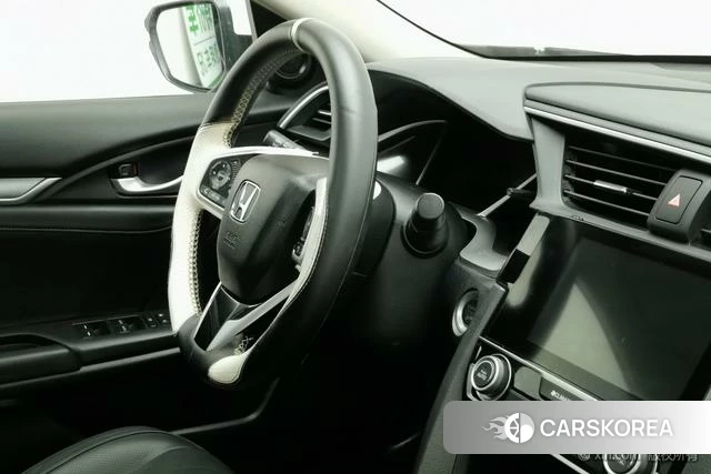 Honda Civic id 4210287 из Китая 18