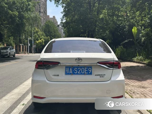 Toyota Corolla 2022 Белый из Китая, фото 4
