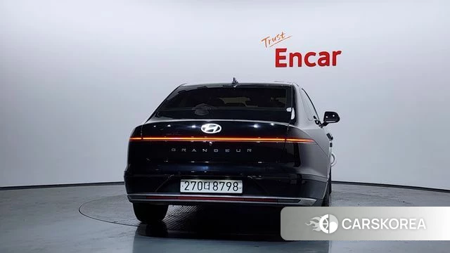 Hyundai Grandeur (GN7) id 3811597 из Кореи 14