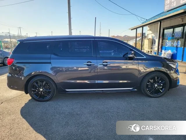 Kia The New Carnival id 3619190 из Кореи 14