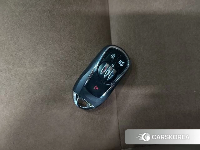 Buick Regal id 4213440 из Китая 14