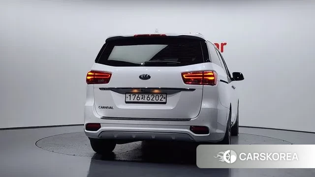 Kia The New Carnival id 3578375 из Кореи 14