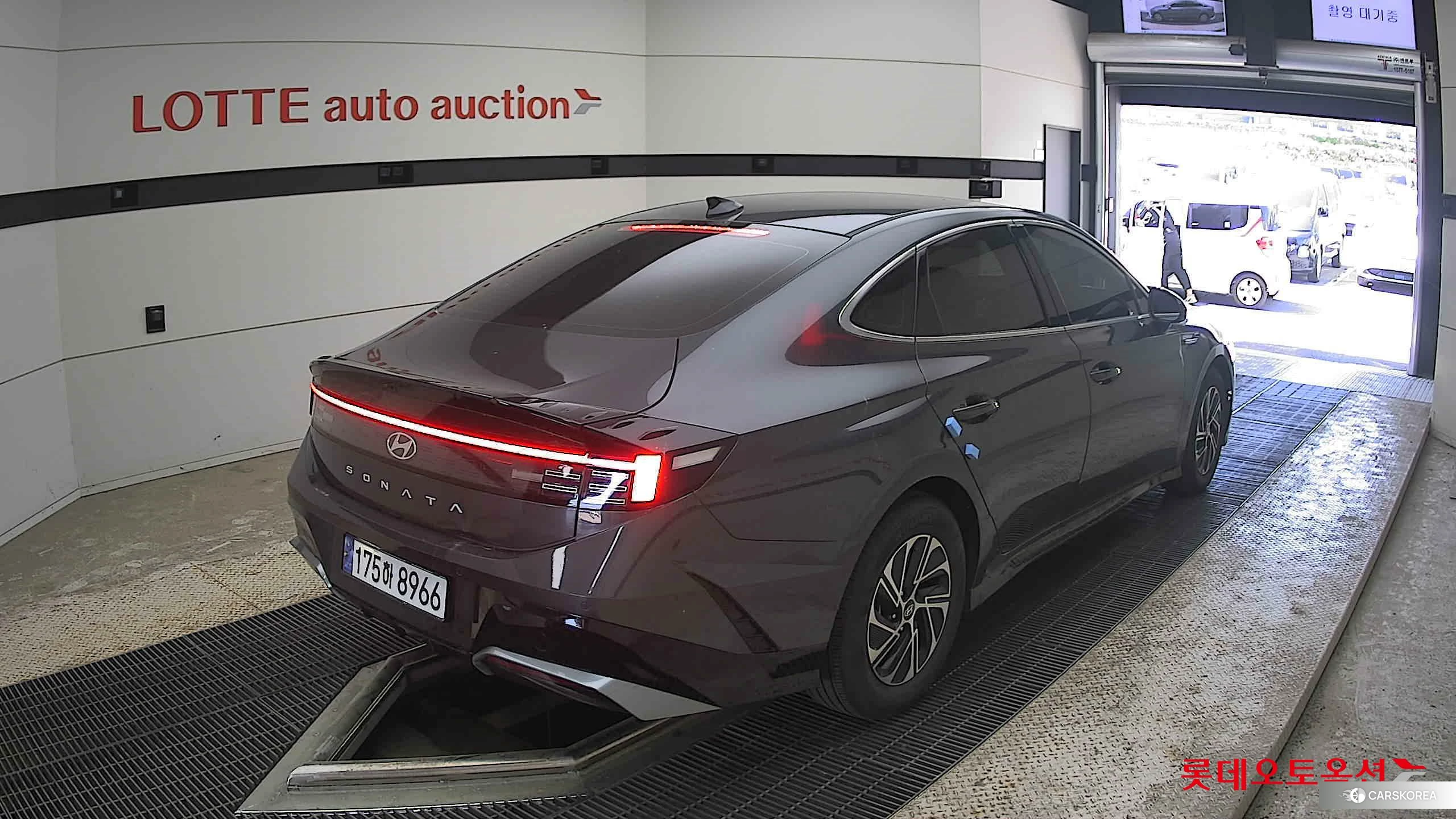 Hyundai Sonata Hybrid id 4296829 из Кореи 31