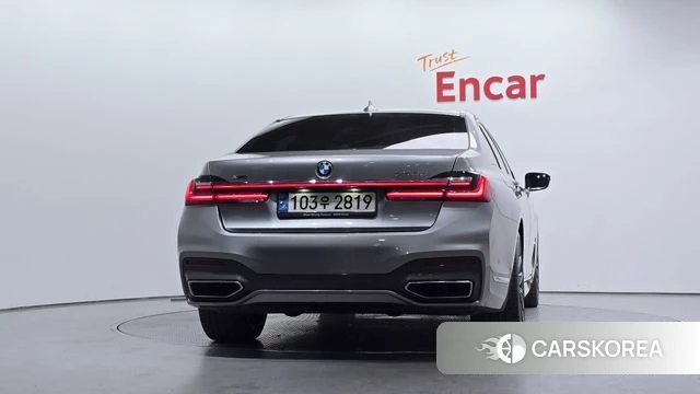 BMW 7 Series (G11) id 4186902 из Кореи 24