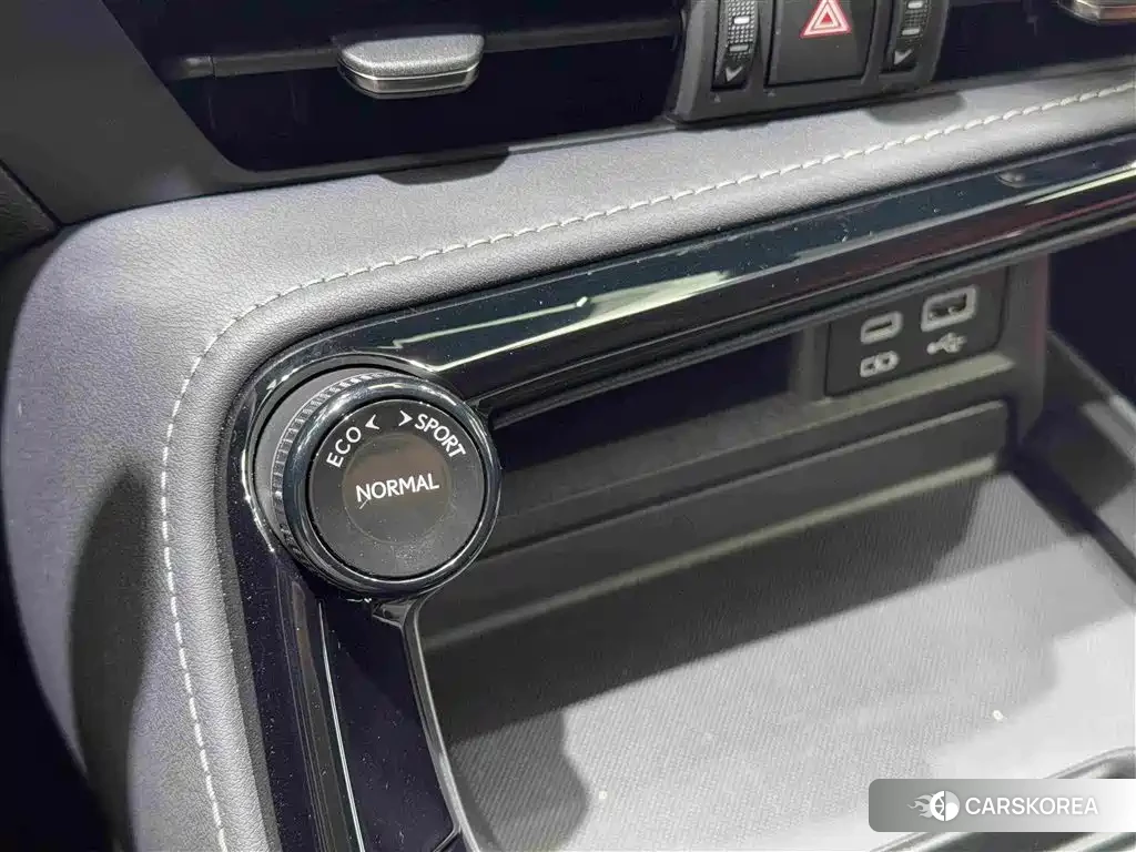 Lexus NX id 4628303 из Китая 17
