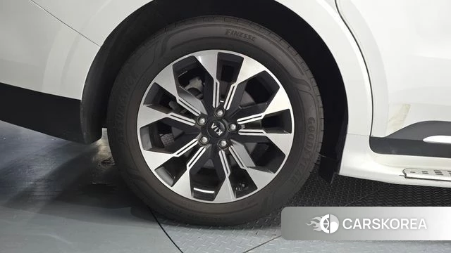 Kia Carnival 4th generation id 4642014 из Кореи 25