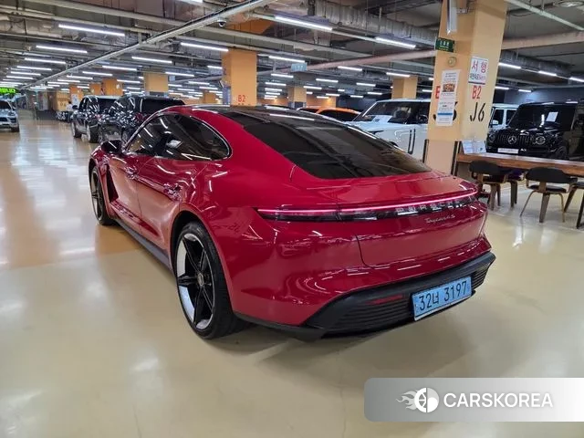 Porsche Taycan id 3098152 из Кореи 14