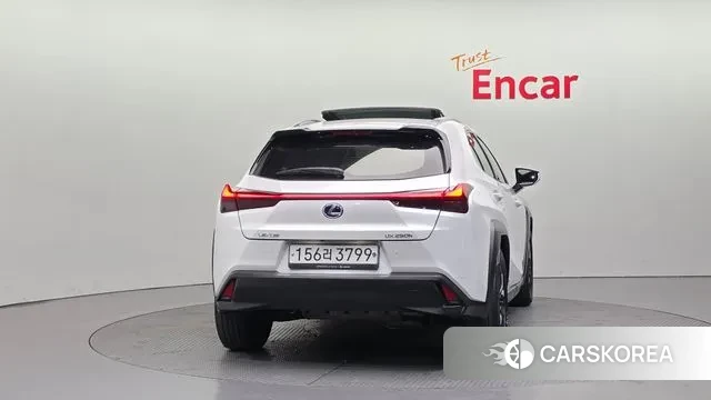 Lexus UX250h id 3556688 из Кореи 14