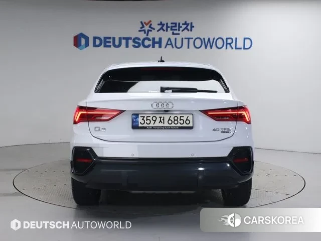 Audi Q3 (F3) 2023 Белый из Кореи, фото 4