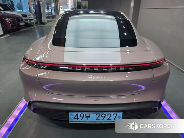 Porsche Taycan id 3654858 из Кореи 14