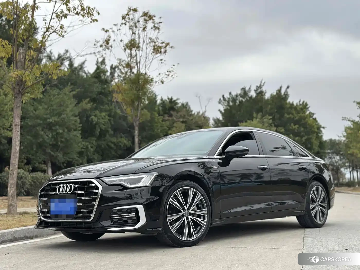 Audi A6L 2021 Черный из Китая, фото 4