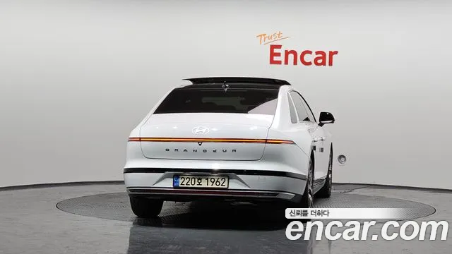 Hyundai Grandeur Hybrid (GN7) id 2503144 из Кореи 14