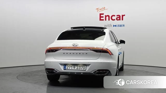 Hyundai The New Grandeur IG id 3799478 из Кореи 14