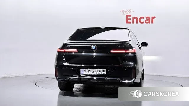 BMW 7 Series (G70) id 3359439 из Кореи 14