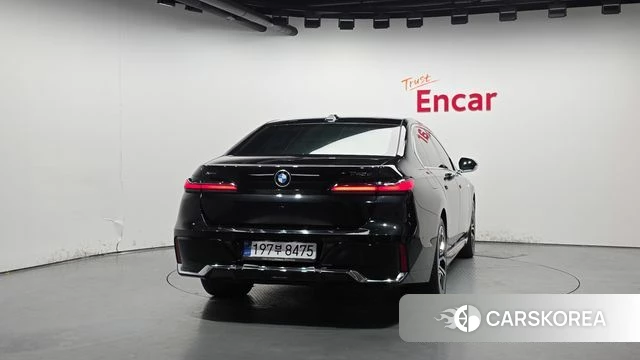 BMW 7 Series (G70) id 4315118 из Кореи 30