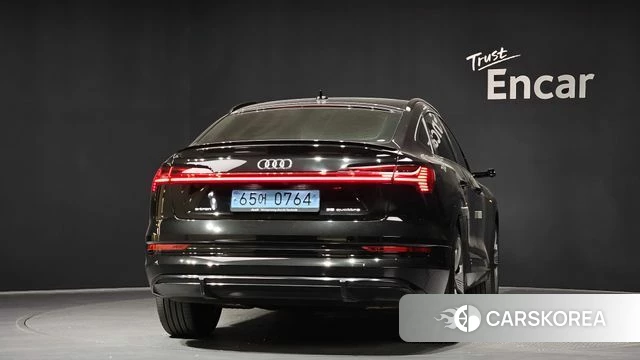 Audi e-Tron id 4360996 из Кореи 14