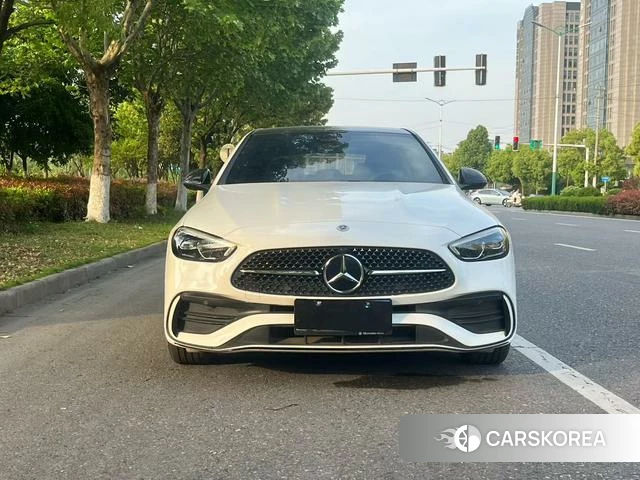 Mercedes-Benz Class C 2023 Белый из Китая, фото 4