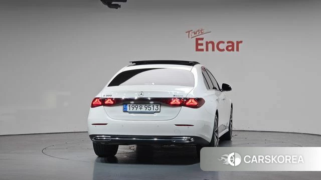 Mercedes-Benz E-Class W214 id 3963579 из Кореи 14