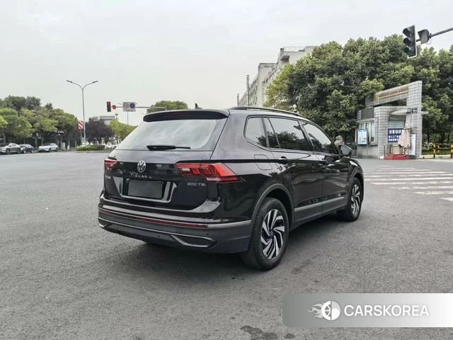 Volkswagen Tiguan L 2025 Черный из Китая, фото 5