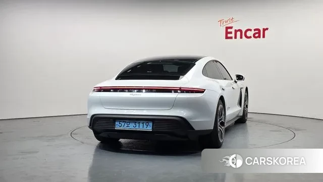 Porsche Taycan id 3771038 из Кореи 14