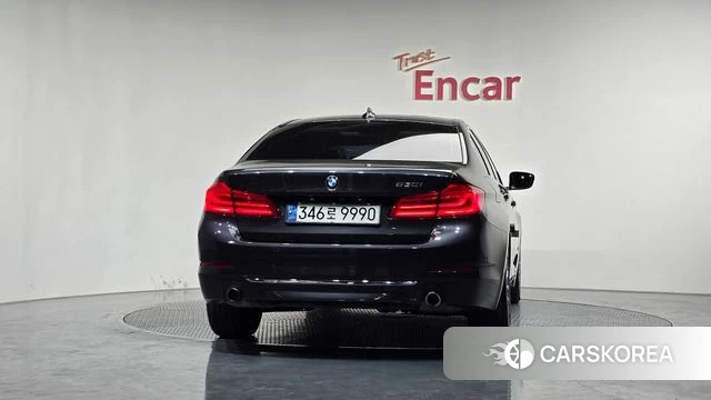 BMW 5 Series (G30) id 3898984 из Кореи 14