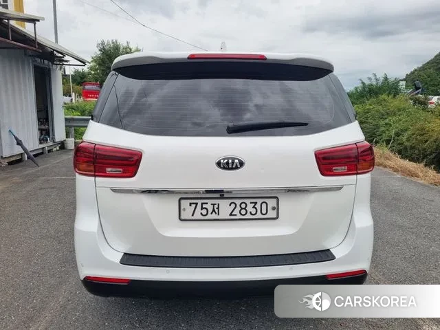 Kia The New Carnival id 3176363 из Кореи 13