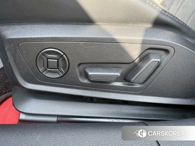 Audi A6L id 4265910 из Китая 13