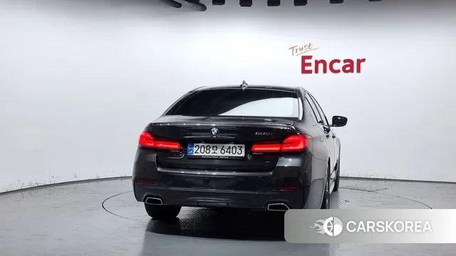 BMW 5 Series (G30) id 2989313 из Кореи 14