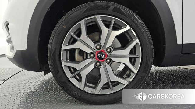 Kia Seltos id 4672228 из Кореи 27