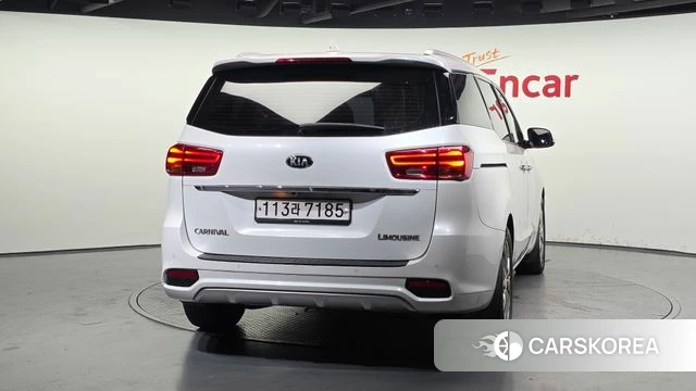 Kia The New Carnival id 4563044 из Кореи 14