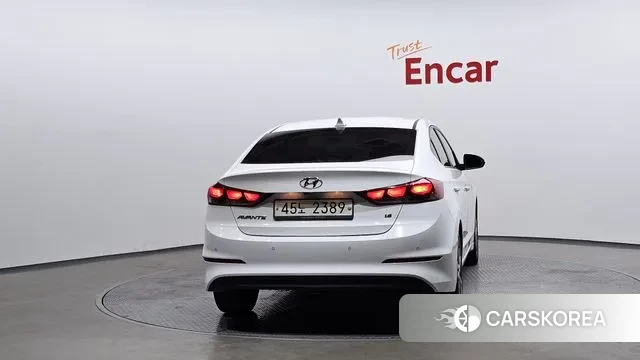 Hyundai Avante AD id 3429380 из Кореи 14