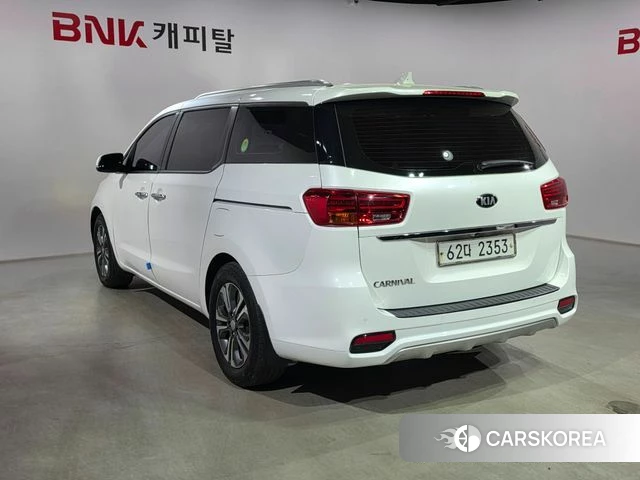 Kia The New Carnival id 4351135 из Кореи 14
