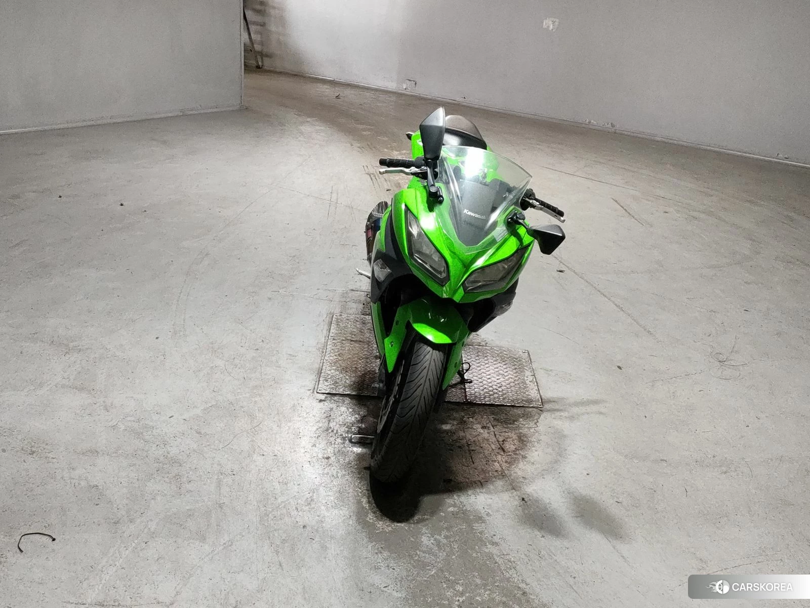 Проданный Kawasaki NINJA 250 2015 из Японии