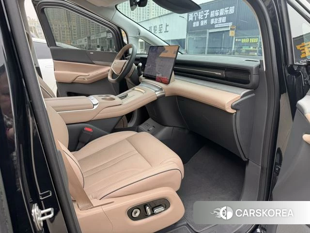 Xiaopeng Motors Xiaopeng X9 2025 Черный из Китая, фото 6