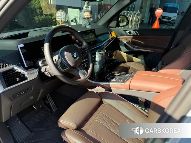 BMW X5 (G05) 2026 Светло-серебряный цвет из Кореи, фото 4
